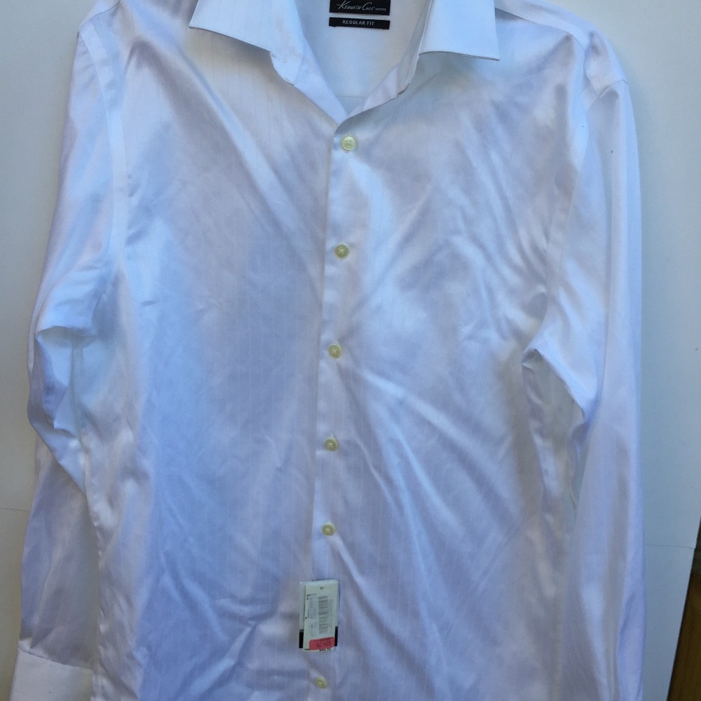 Kenneth Cole stripe button dowTwo Ply 15 1/2 34/35